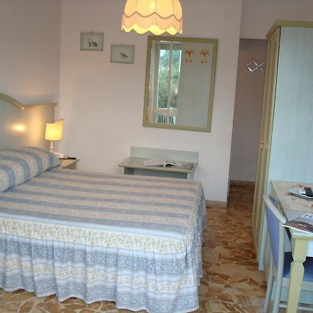 Hotel Villa Rona Forte dei Marmi Bagian luar foto