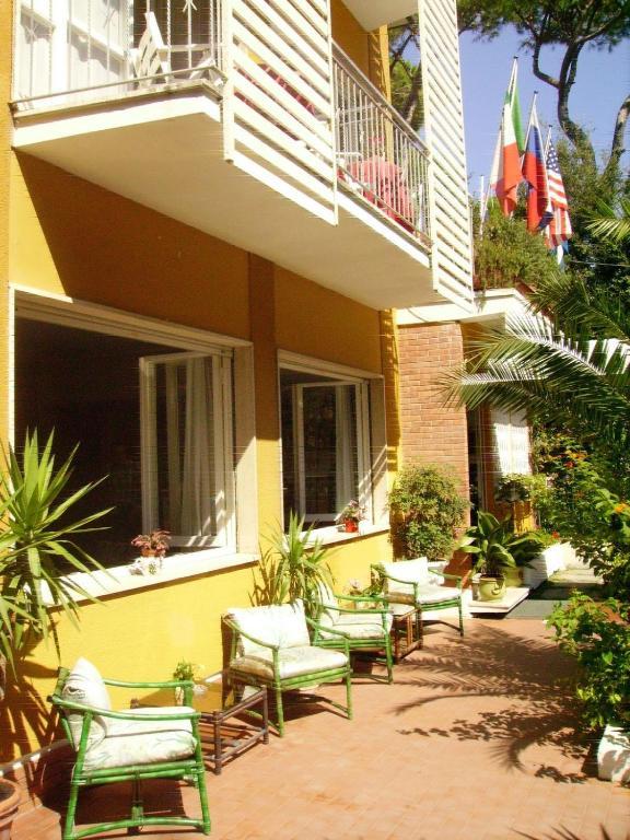Hotel Villa Rona Forte dei Marmi Bagian luar foto