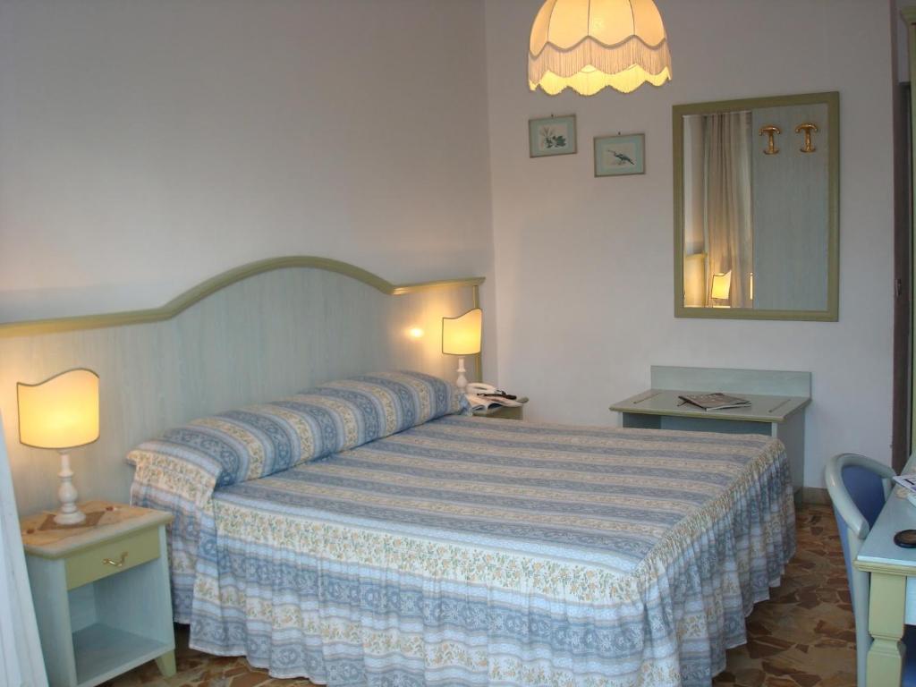 Hotel Villa Rona Forte dei Marmi Ruang foto
